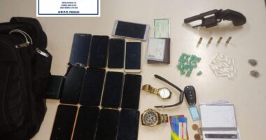 Artigo: Lauro de Freitas: 3 homens são presos suspeitos de roubo e tráfico de drogas