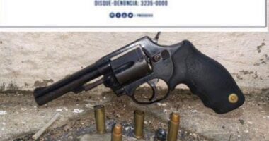 Artigo: Salvador: policiais impedem roubo a ônibus na Avenida São Rafael