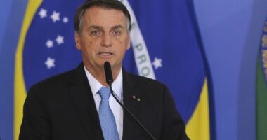 Artigo: PoderData: 57% avalia governo Bolsonaro como ruim ou péssimo