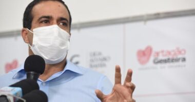 Artigo: Prefeitura faz homenagem a jornalistas em sala de imprensa do Carnaval