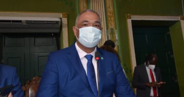 Artigo: Vereador cobra elucidação de morte de passageiro de ônibus que “parecia policial”