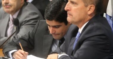 Artigo: DEM recusa proposta de Onyx para aderir ao governo Bolsonaro, diz coluna