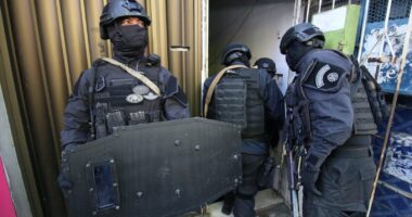 Artigo: Homem faz ex-companheira de refém em Sussuarana