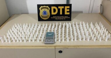 Artigo: Homem é flagrado com 250 pinos de cocaína em Feira de Santana