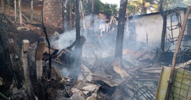 Artigo: Incêndio destrói imóvel no bairro de Nova Brasília de Valéria