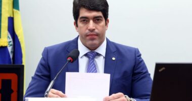 Artigo: Otto Filho defende união para impeachment de Bolsonaro