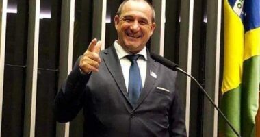 Artigo: Flagrado pela PF com dinheiro, prefeito dispara: “Boto onde quiser”