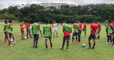 Artigo: Com fim do bloqueio da FIFA, Vitória registra retorno do atacante Tréllez