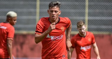 Artigo: Vitória visita Vasco precisando vencer por permanência na Série B