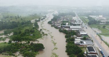 Artigo: Por causa das chuvas, cidades baianas têm energia elétrica desligada
