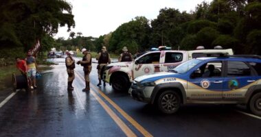 Artigo: PM pede atenção de motoristas em vias liberadas nas regiões afetadas pela chuva