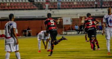 Artigo: Baianão: Vitória vence lanterna Conquista e entra no G-4