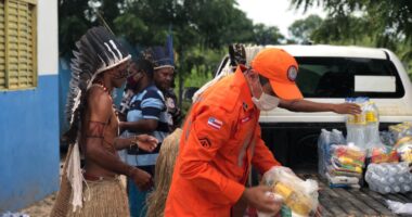 Artigo: Bombeiros levam água potável e alimentos a famílias ilhadas em Cotegipe