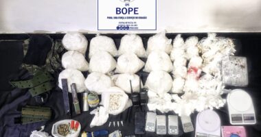Artigo: Salvador: Bope apreende drogas avaliadas em R$ 300 mil