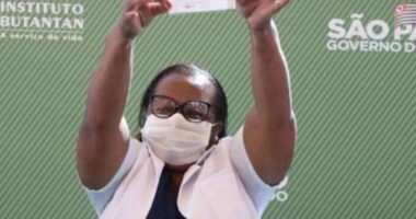 Artigo: Primeira vacinada contra a Covid no Brasil se filia ao MDB