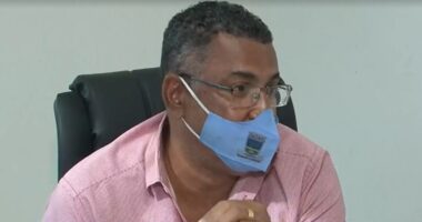 Artigo: Vereador faz manobra e vai disputar reeleição para presidência da câmara só