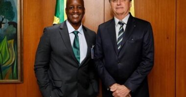 Artigo: Aliados aconselham Bolsonaro a demitir Sérgio Camargo