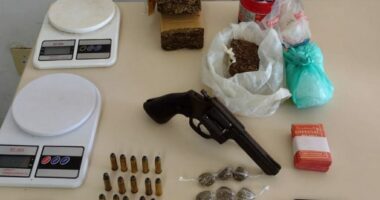 Artigo: Salvador: arma e drogas são apreendidas na casa de vítima de homicídio