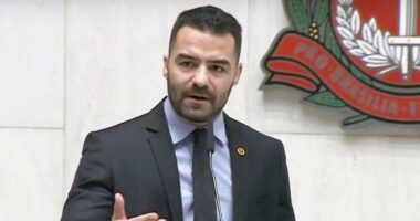 Artigo: Conselho de Ética da Alesp recebe pedidos de cassação de Arthur do Val