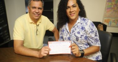 Artigo: Léo Kret se filia ao PDT e deve ser candidata a deputada federal