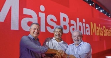 Artigo: Ao lado de Rui, Jerônimo desembarca em São Paulo para lançamento de candidatura de Lula