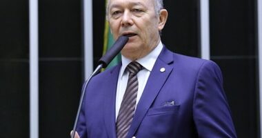 Artigo: Rui nomeia José Nunes para a Secretaria de Desenvolvimento Econômico