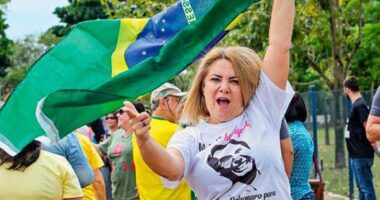 Artigo: Ex-mulher de Bolsonaro lança candidatura a deputada