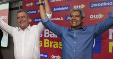 Artigo: Jerônimo comemora anúncio de Rui para a Casa Civil
