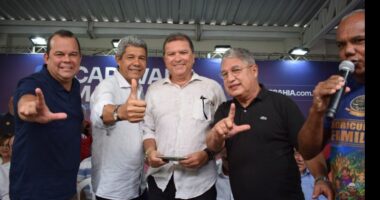 Artigo: Secretário municipal é exonerado após aparecer em evento de Jerônimo