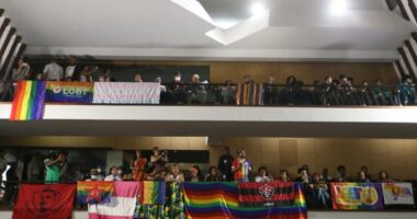 Artigo: Alba aprova lei que pune LGBTfobia na Bahia