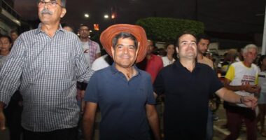 Artigo: ACM Neto e Cacá Leão participam de tradicional Festa da Carroça em Rio Real e encerram agenda do São João