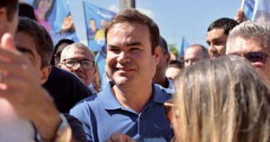 Artigo: Cacá Leão é o único candidato ao Senado a não receber doação do partido