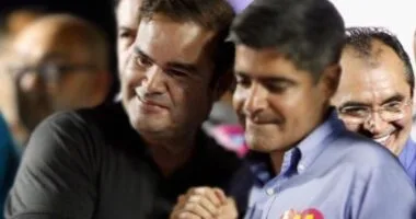 Artigo: Cacá Leão avalia duas propostas de emprego para 2023; veja