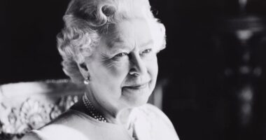 Artigo: Rainha Elizabeth II morre aos 96 anos na Escócia