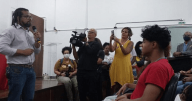 Artigo: Kleber Rosa diz que Bolsonaro entrou para história como o pior presidente do Brasil