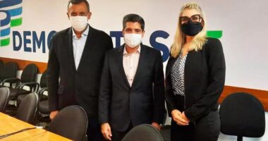 Artigo: Filiada ao União Brasil, primeira-dama de Barreiras é acusada de se declarar parda para obter verba do partido