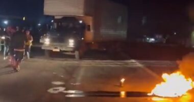 Artigo: Após vitória de Lula, apoiadores de Bolsonaro bloqueiam trecho da BR-020