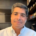 Artigo: Aliados temem que ACM Neto fique com fama de “viajante e turista”