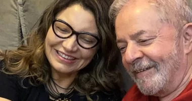 Artigo: Junto com quebra de sigilo de Bolsonaro, Lula vai divulgar cartão de vacina