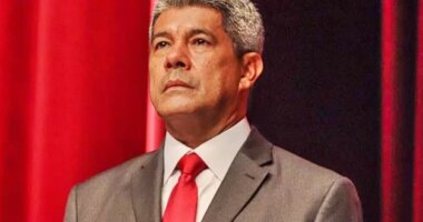 Artigo: Governador lamenta morte de ex-secretária de Simões Filho