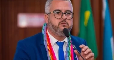 Artigo: Vereador de Madre de Deus volta a atacar a gestão municipal