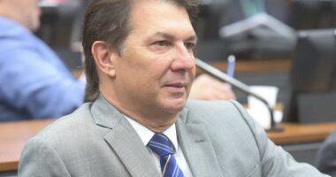 Artigo: Deputados batem boca durante CPMI do 8 de janeiro
