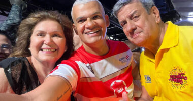 Artigo: Favorito para disputar Prefeitura de Feira, Pablo Roberto vai à abertura de micareta