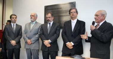 Artigo: Cortejado por Jerônimo, PSDB baiano já se aliou ao PT e declarou voto em Wagner