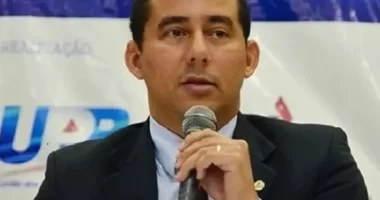 Artigo: Elogiado por Geraldo Jr, Ronaldo Sant’Anna toma posse no TCM