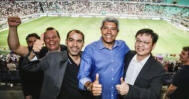 Artigo: Jerônimo leva representante de montadora para jogo na Fonte Nova