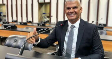 Artigo: Pablo Roberto indica construção de hospital veterinário público em Feira de Santana