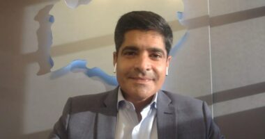 Artigo: Rosemberg diz que ACM Neto é o adversário “mais fácil” para Jerônimo derrotar em 2026