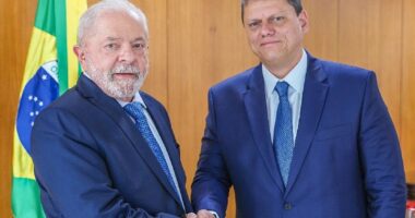 Artigo: Republicanos garante a Lula que Tarcísio não disputará Planalto em 2026