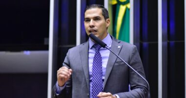 Artigo: Em discurso, Gabriel Nunes defende redução da alíquota do INSS para municípios